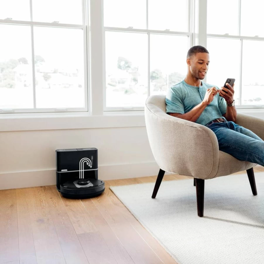 Shark UR2500SR AI Robot Vacuum with Self-Empty Base, Wi-Fi, Alexa, Ultra Clean, Home Mapping, Bagless, 30-Day Capacity, Ideal for Pet Hair, Black/Silver (Renewed)